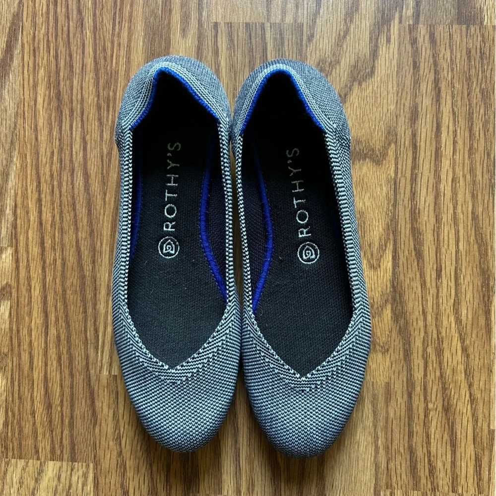 Women's Rothy's The Flat Shoes. Size 8 - Picture 1 of 9
